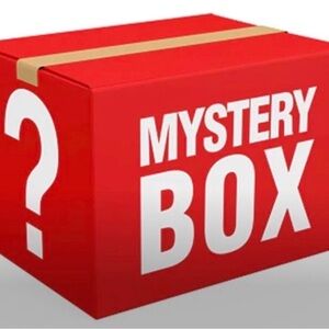 🔥 MYSTERY THROW BLANKET SALE! 🔥